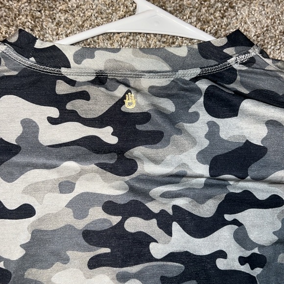 NWT Spiritual Gangster Camo Active Crewneck Tissue Long Sleeve Top SIZE XS - Picture 4 of 5